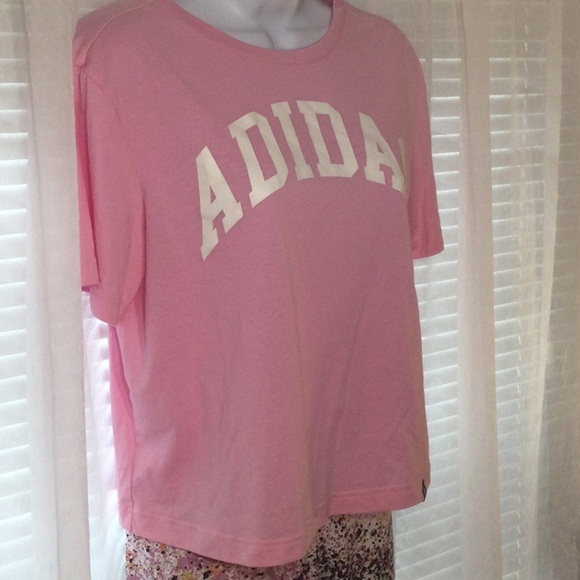 Light Pink Adidas Graphic Tee Size M - Picture 3 of 8